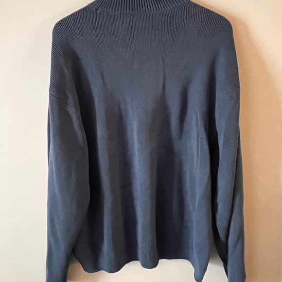 Adidas sweater - Picture 5 of 5